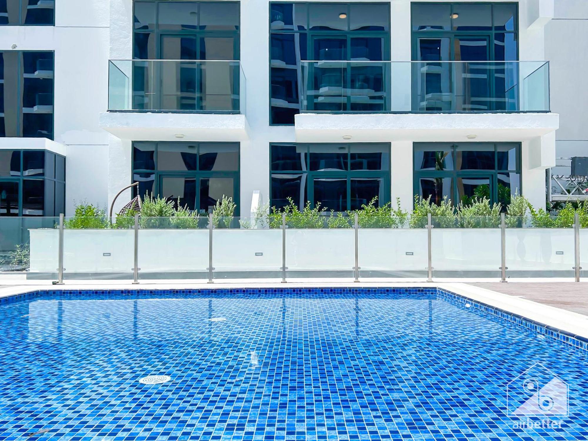 Charming Studio With Balcony In Azizi Riviera Dubai Luaran gambar